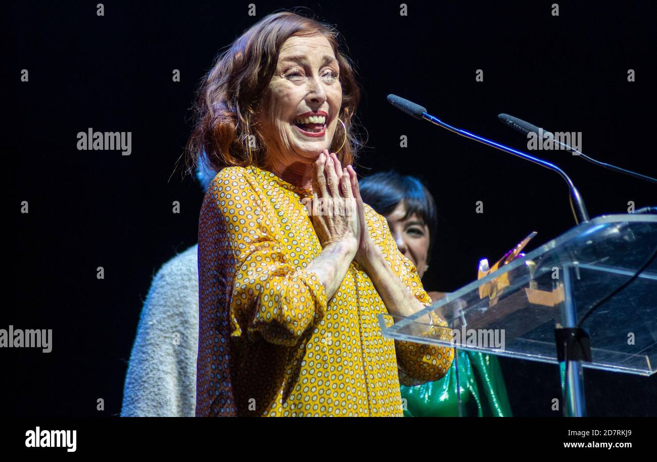 Veronica Forque receives her award from 'Union de Actores' Awards 2020 at Teatro Circo Price in Madrid, Spain.March 09, 2020. (Oscar Gil / Alfa Images Stock Photo