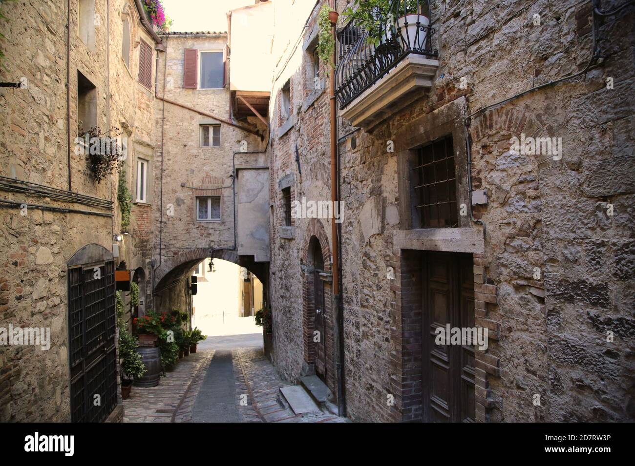 Alley in the city of Todi, Italy Stock Photo - Alamy