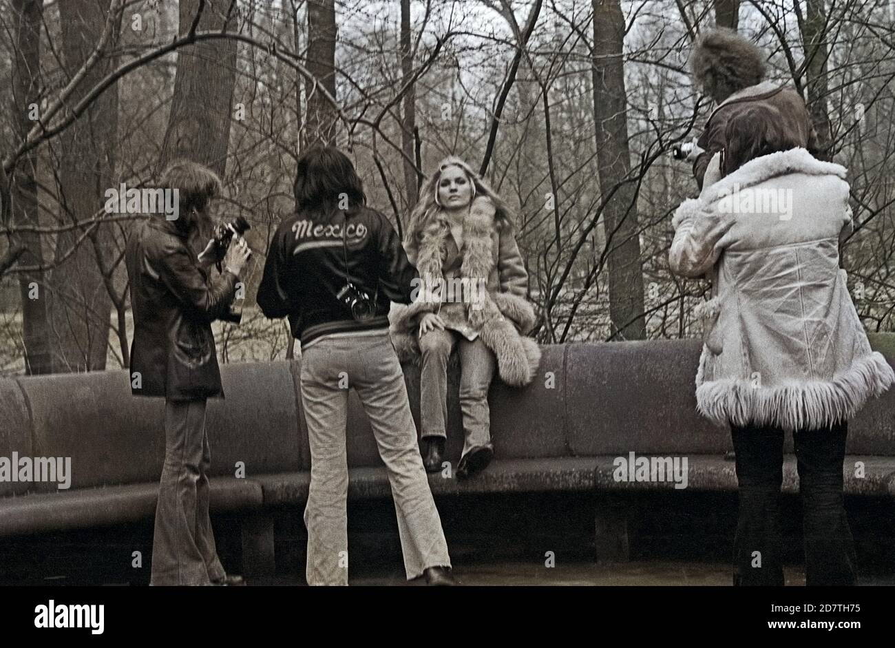 Chi Coltrane, amerikanische Sängerin, Pianistin und Songschreiberin, bei einem Pressefototermin, Deutschland um 1975. American, singer, pianist, and song writer Chi Coltrane, posing for press photos, Germany around 1975. Stock Photo