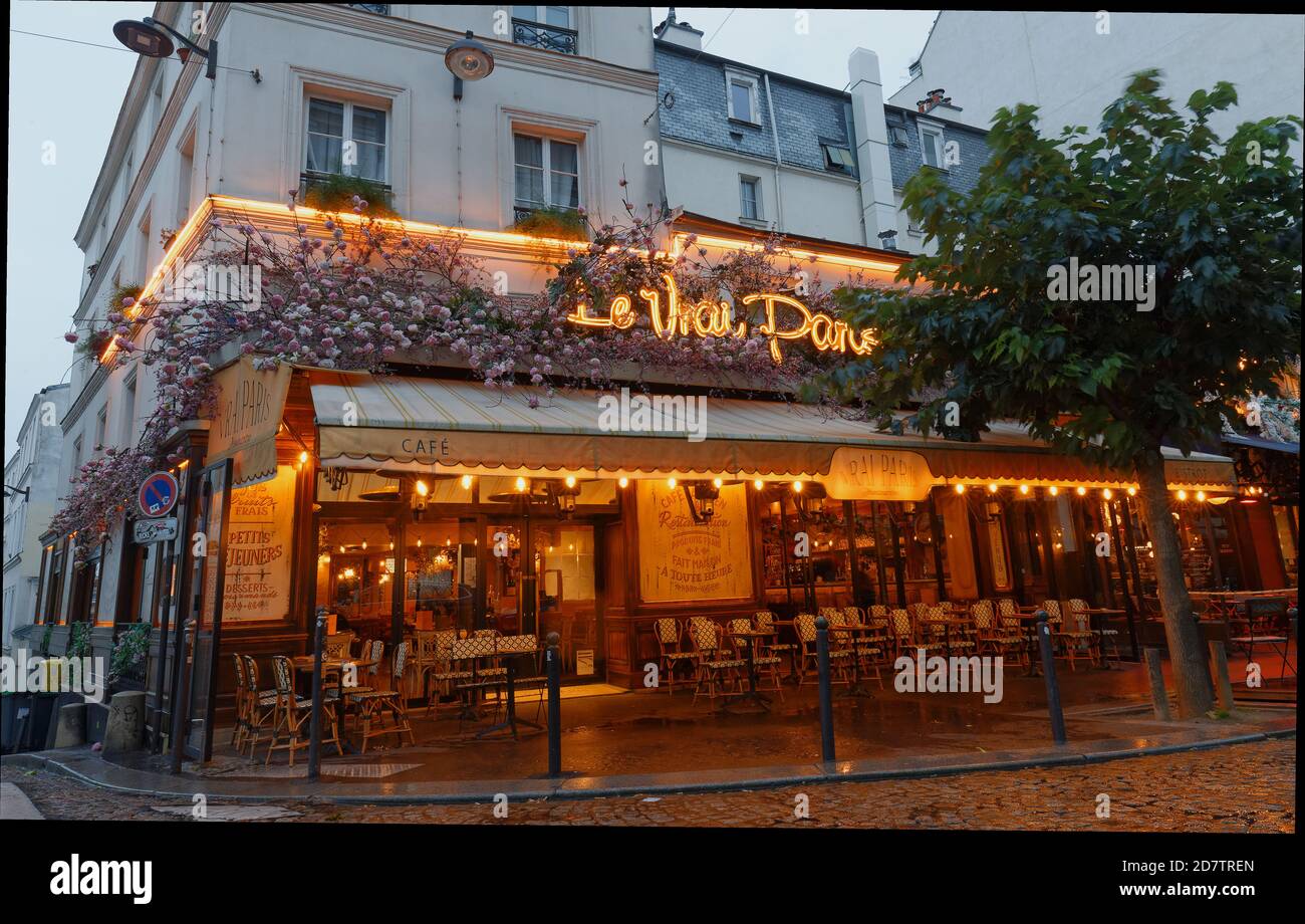 The famous Cafe Le Vrai Paris . It is located in the Montmartre, Paris, France. Stock Photo