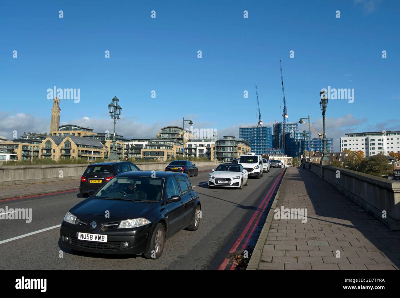 motor traffic on kew bridge, southwest london, england, looking towards brentford Stock Photo