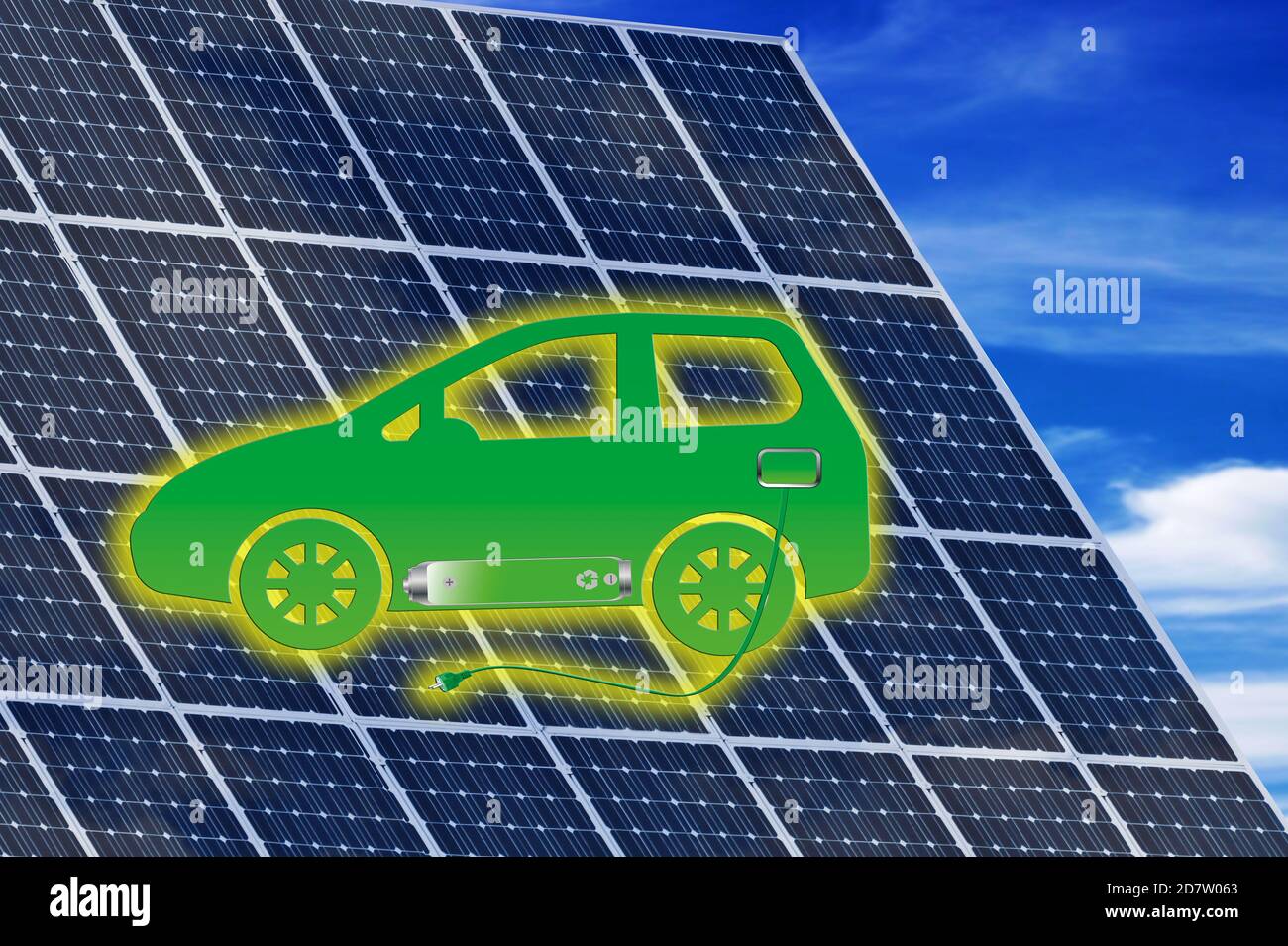 Solar Panel Hintergrund mit Elektroauto, Himmel, Sonnenstrahlen und Wolken Stock Photo
