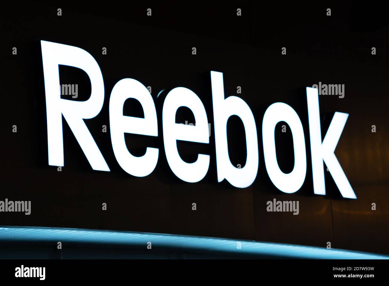 Reebok Logo High Resolution Stock Photography and Images - Alamy