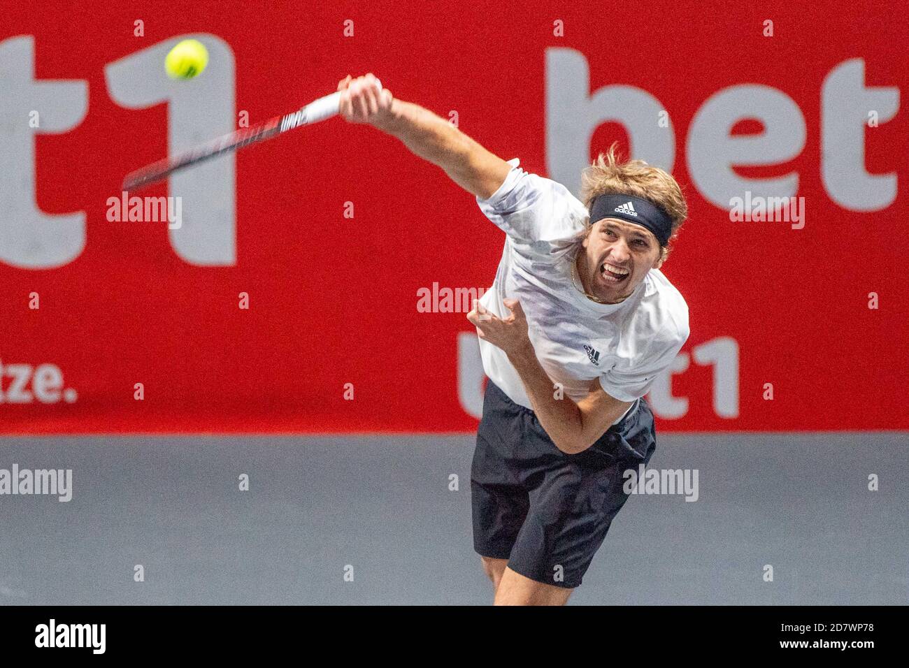 alexander-zverev-ger-action-serve-tennis-bett1hulks-championship