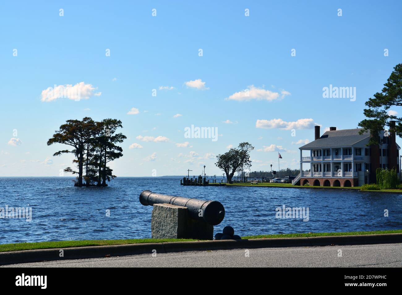 Cast iron Revolutionary War cannons are displayed along the Albemarle