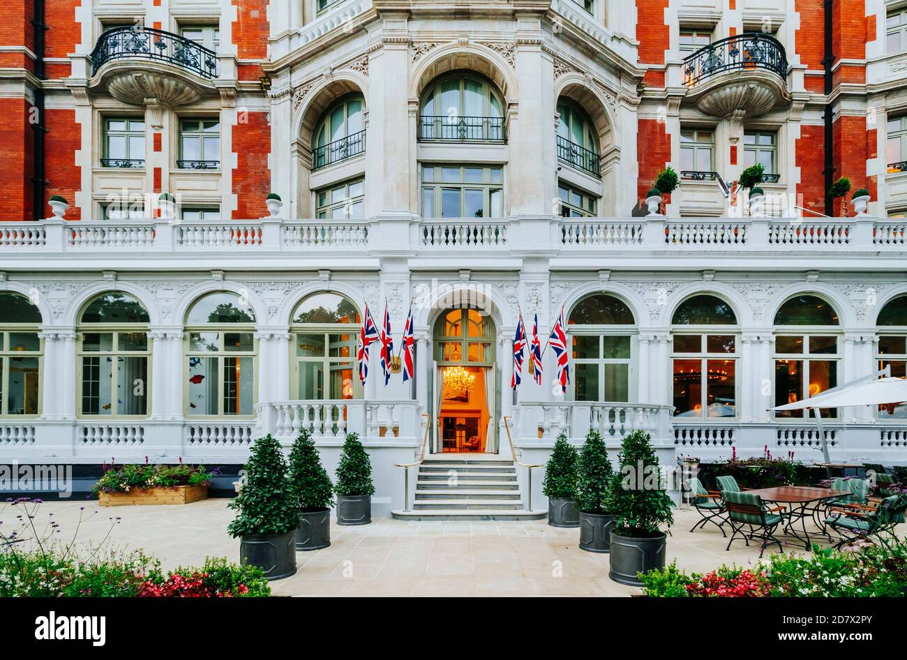 LONDON, UK- August 8, 2019. Luxury five star hotel entrance door, most expensive hotel in knightbridge london uk Stock Photo