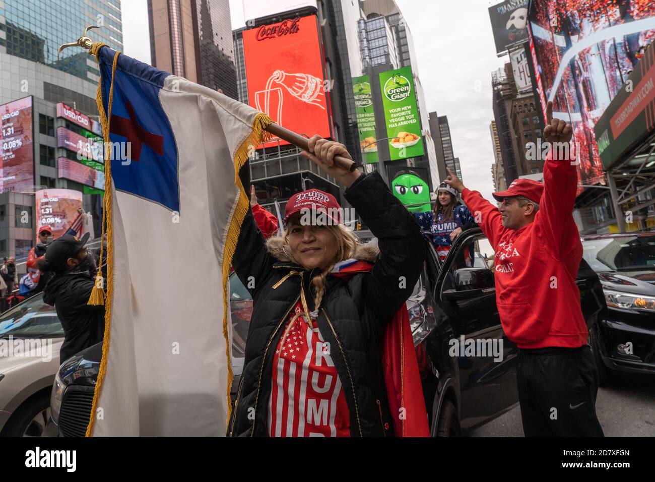 NEW YORK, NY – OCTOBER 25, 2020: Pro-Trump rally and convoy of cars ...