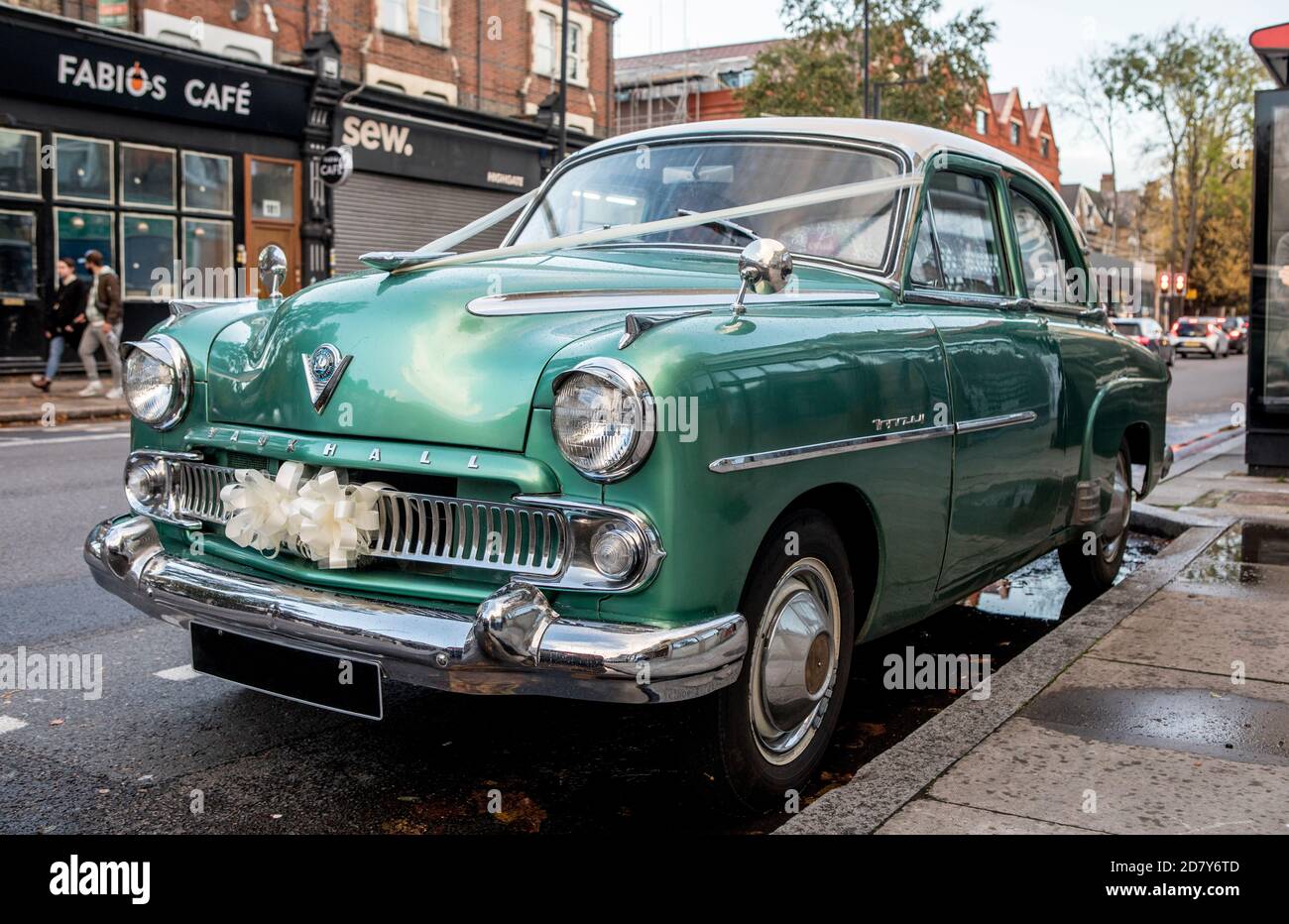 classic-vauxhall-cars-hi-res-stock-photography-and-images-alamy