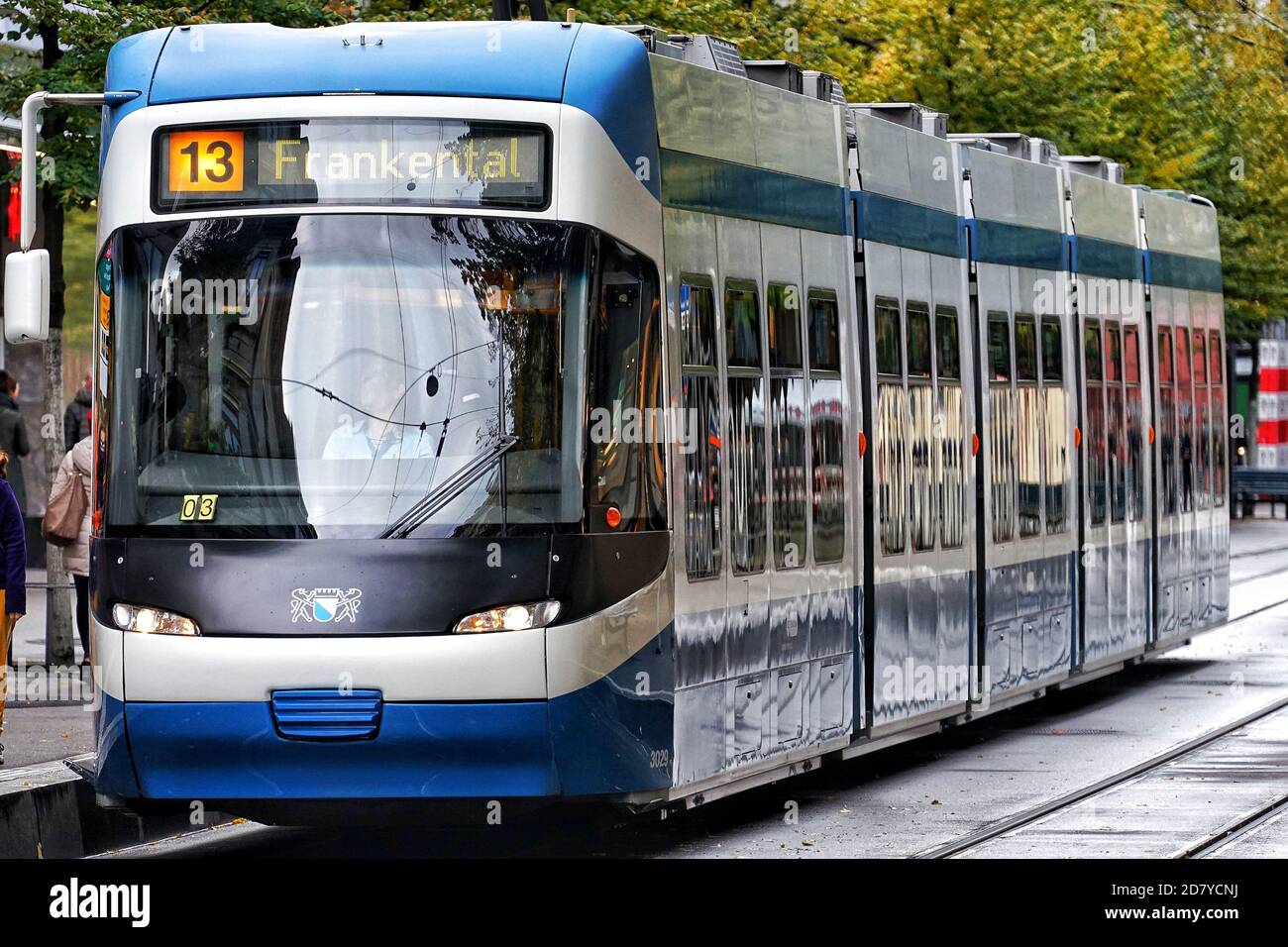 Strassenbahn der Stadt Zürich - Züri Tram - Streetcar of Zuerich - Swiss Tram Lines in Downtown Zuerich. Bahnhofstrasse in direction Paradeplatz Stock Photo