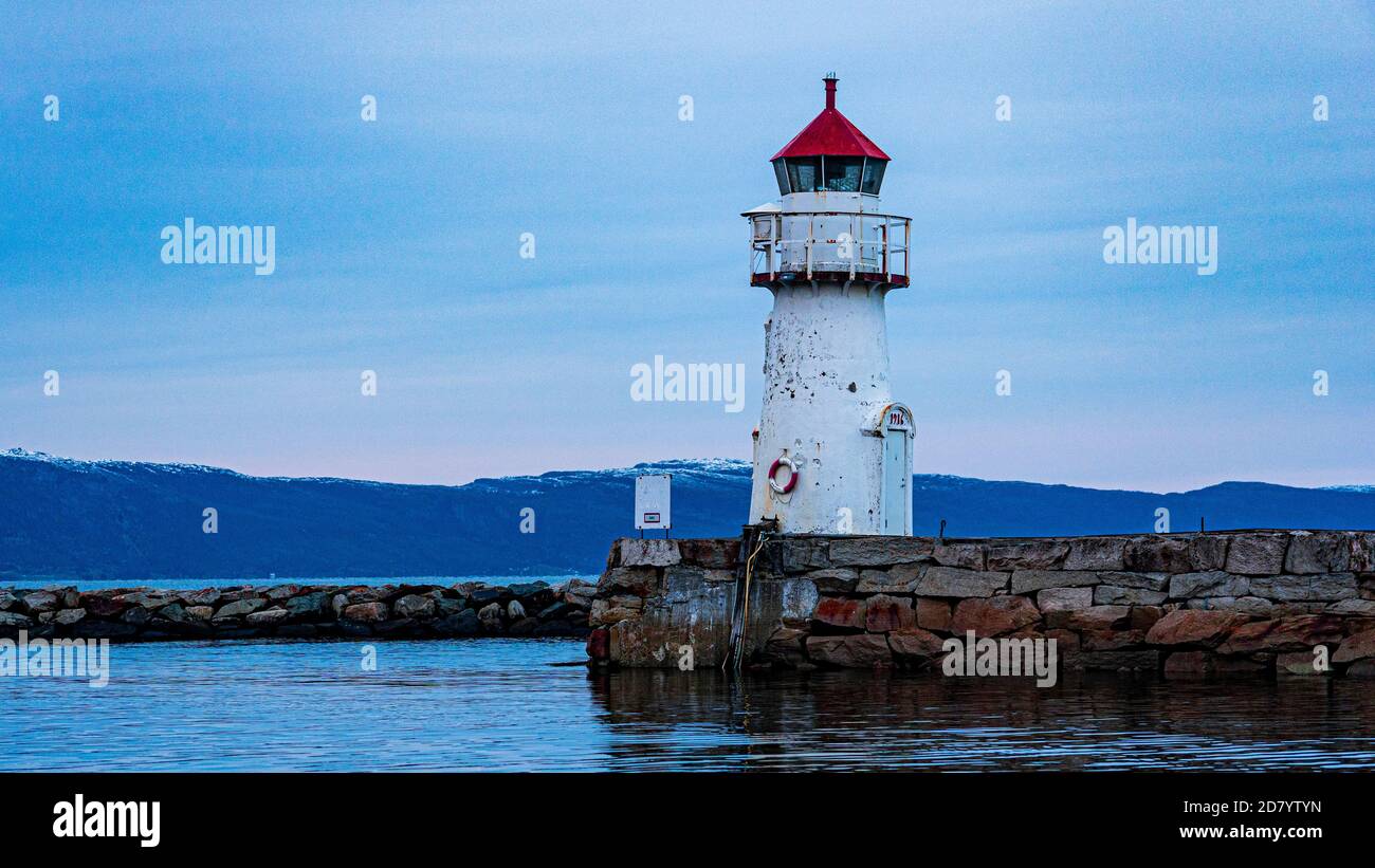 lighthouse-in-trondheim-stock-photo-alamy