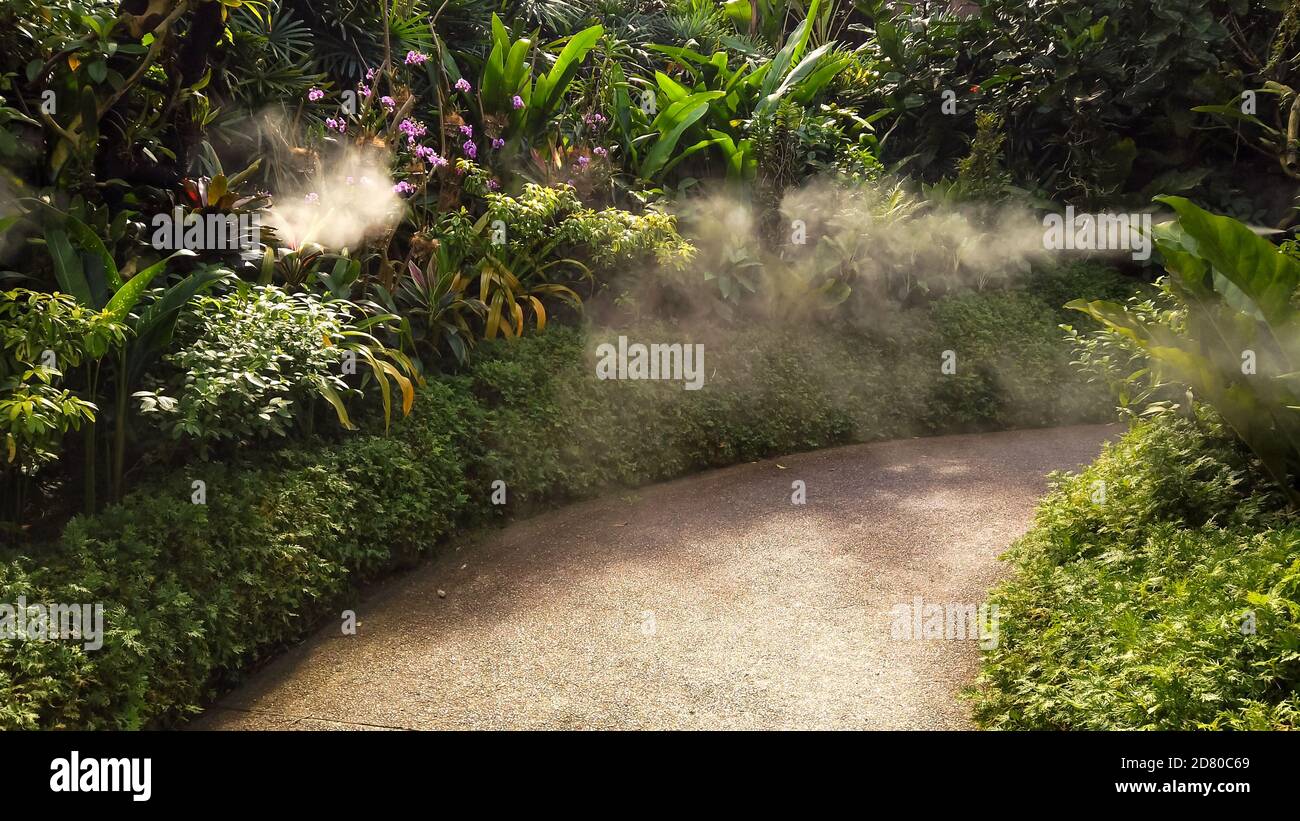 Sprayed water droplets steam hi-res stock photography and images - Alamy