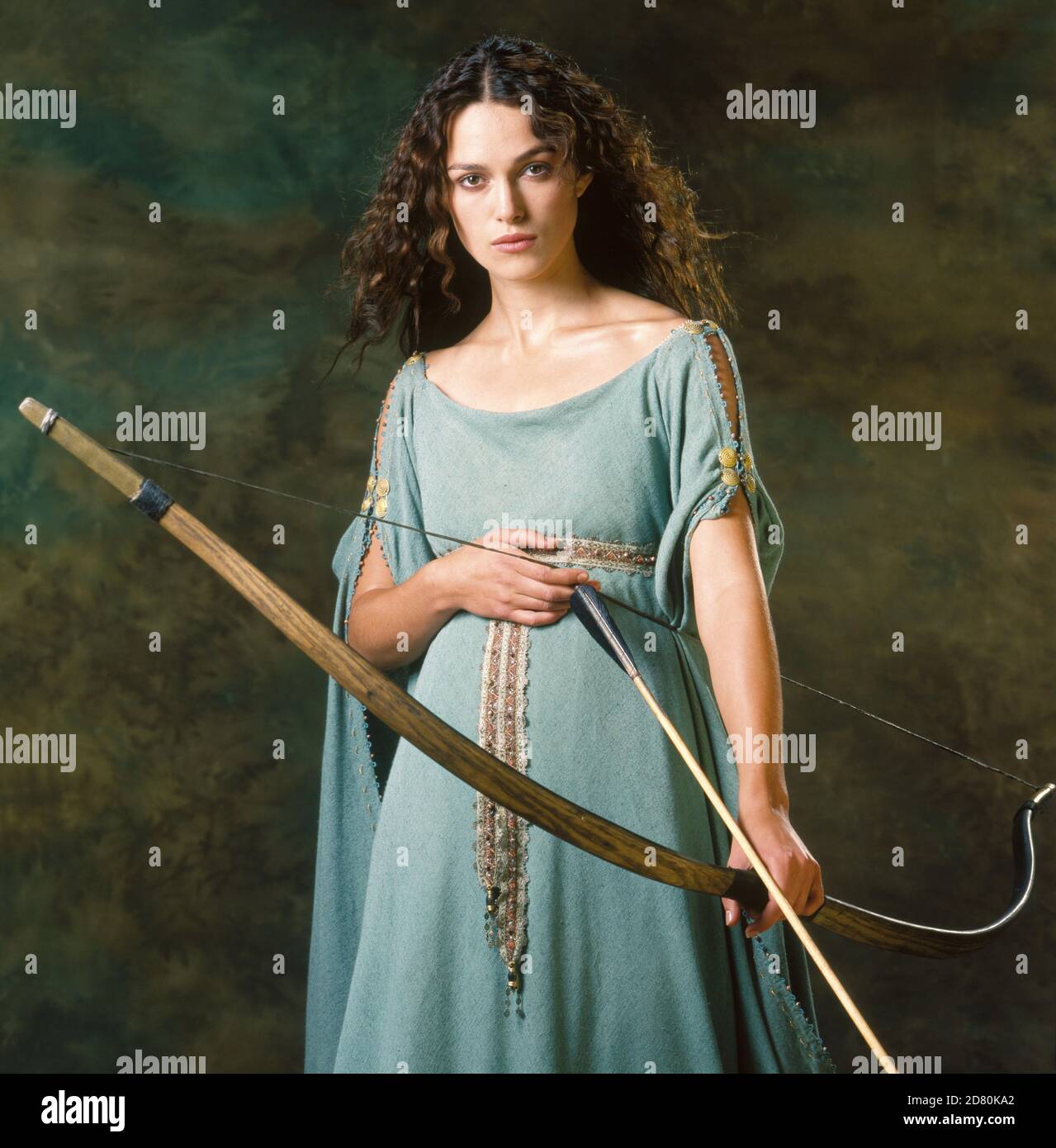 Keira knightley king arthur 2004 hi-res stock photography and images ...