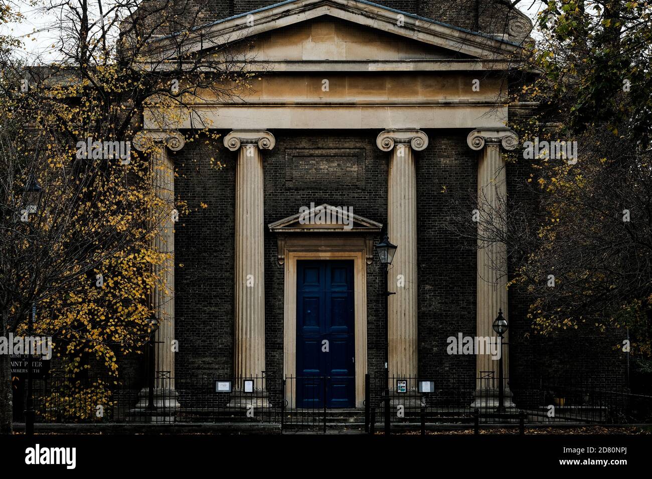 St Peter's Hammersmith Stock Photo Alamy