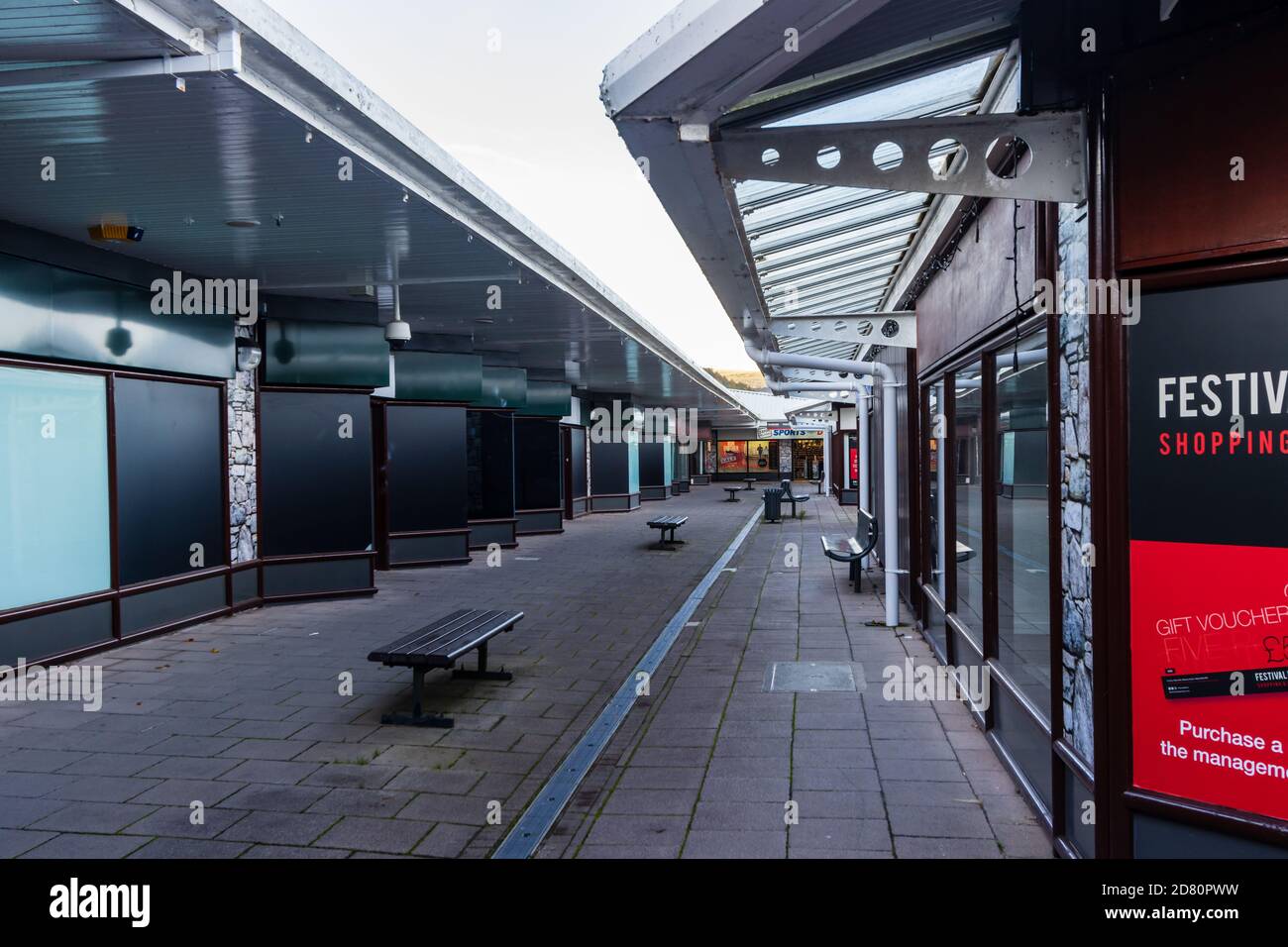 Festival park shopping center wales hires stock photography and images