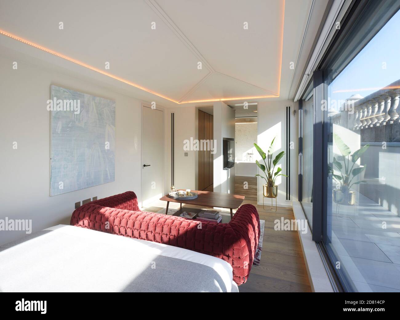 46 Stunning Luxury Penthouse Designs with Sky-High Style