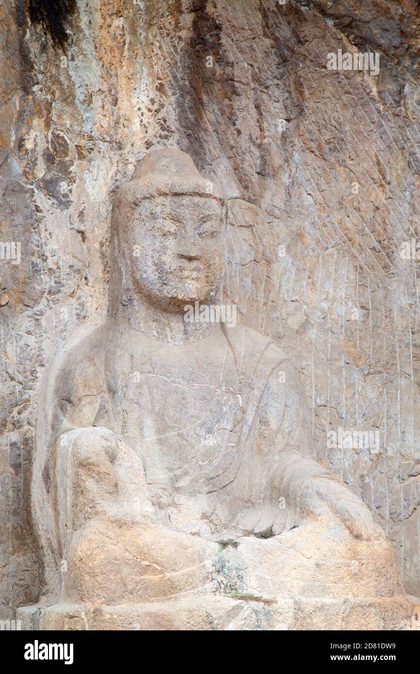 Famous Longmen Grottoes (statues of Buddha and Bodhisattvas carved in