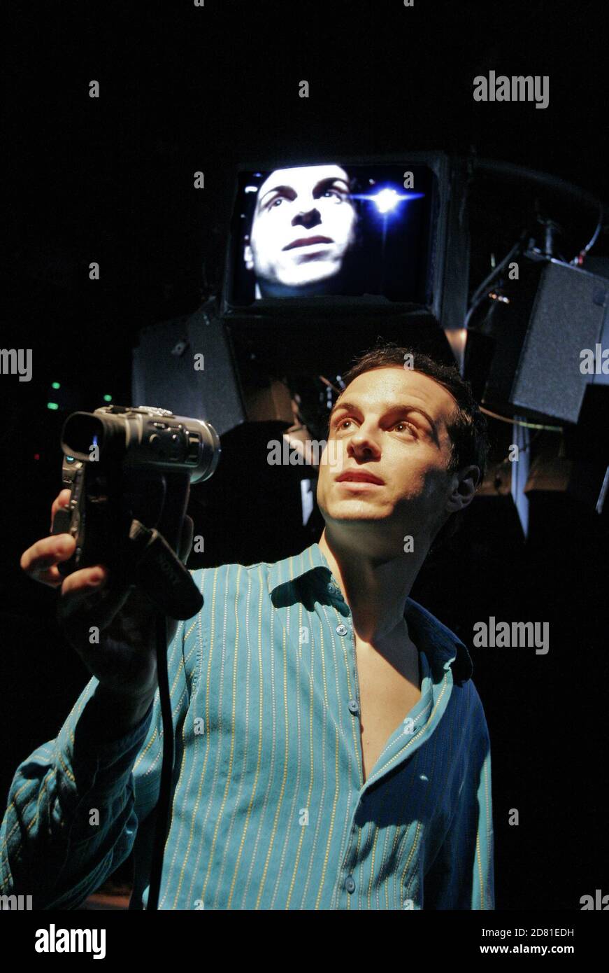 Andrew Scott (Alex) in A GIRL IN A CAR WITH A MAN by Rob Evans at the Jerwood Theatre Upstairs, Royal Court Theatre, London SW1  29/11/2004  director: Joe Hill-Gibbins Stock Photo