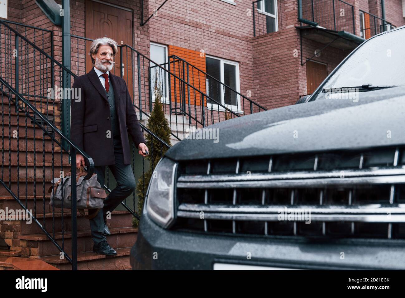 Rich man car bag hi-res stock photography and images - Alamy