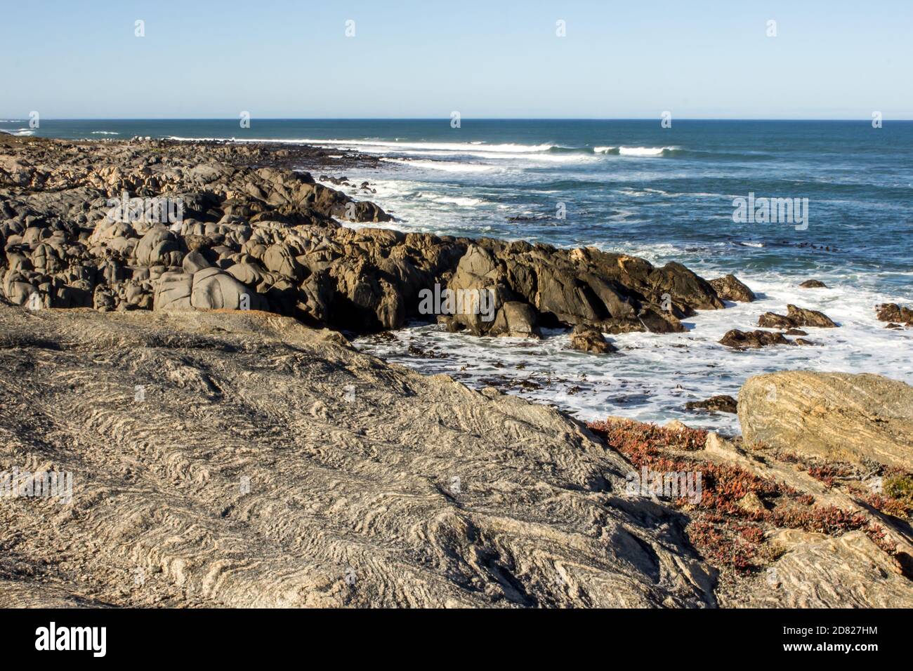 Metamorphic Beach Rocks Metamorphic rocks hi-res stock photography and images - Alamy