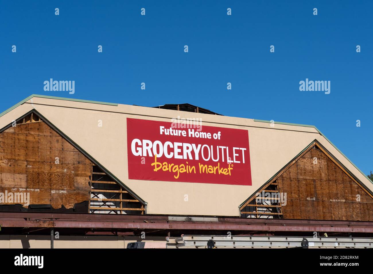 Norristown, PA - Sept. 21, 2020: This sign is on a building that will be the new location for a Grocery Outlet Bargain Market, which is one of the lar Stock Photo