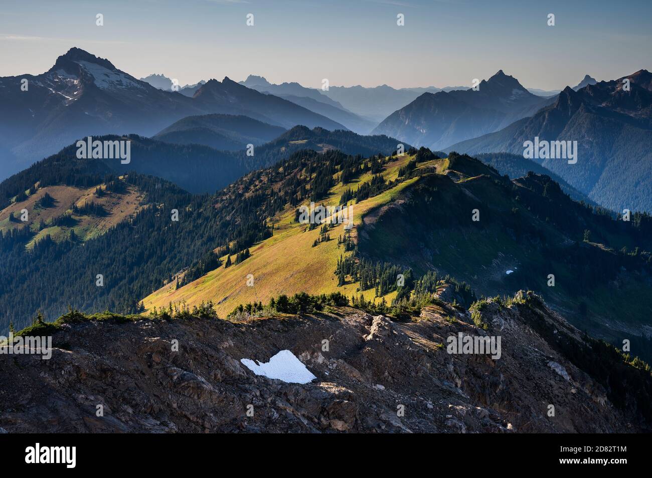 Pilot Ridge Overlook Pilot ridge in the glacier peak wilderness Stock Photo - Alamy