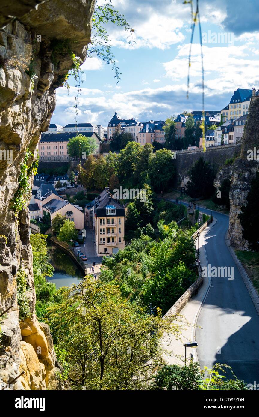 Houses between rocks hi-res stock photography and images - Alamy