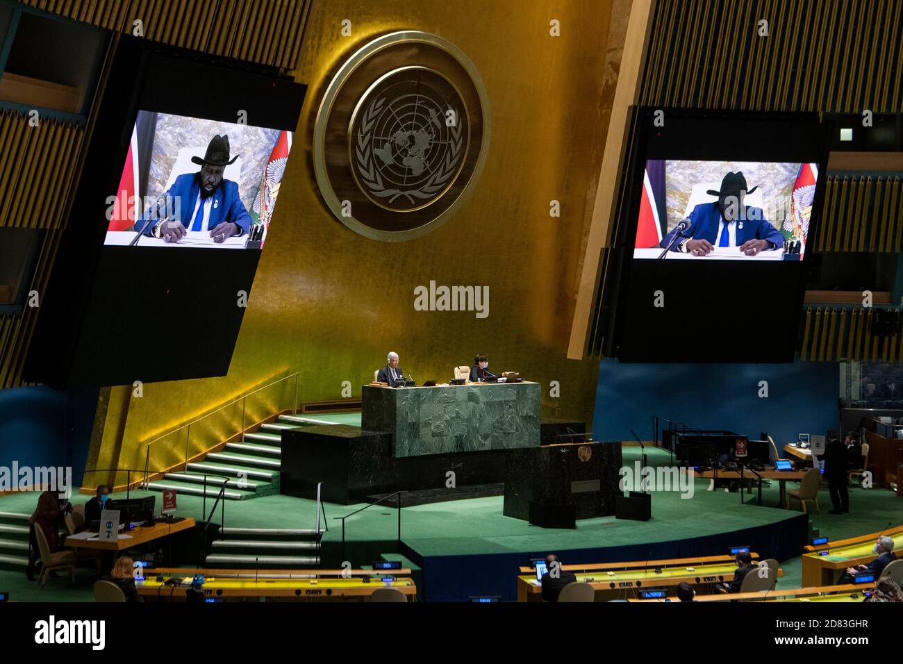 (201027) -- UNITED NATIONS, Oct. 27, 2020 (Xinhua) -- South Sudan's President Salva Kiir Mayardit addresses the resumed high-level meeting of the UN General Assembly to commemorate the 75th anniversary of the United Nations at the UN headquarters in New York, on Oct. 26, 2020. (Eskinder Debebe/UN Photo/Handout via Xinhua) Stock Photo