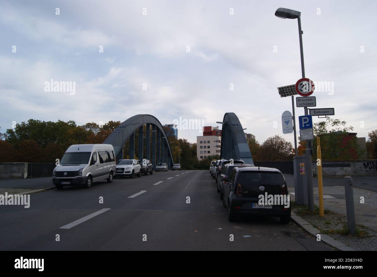 Blick auf die über die Havel führende Charlottenbrücke in Berlin-Spandau. Stock Photo
