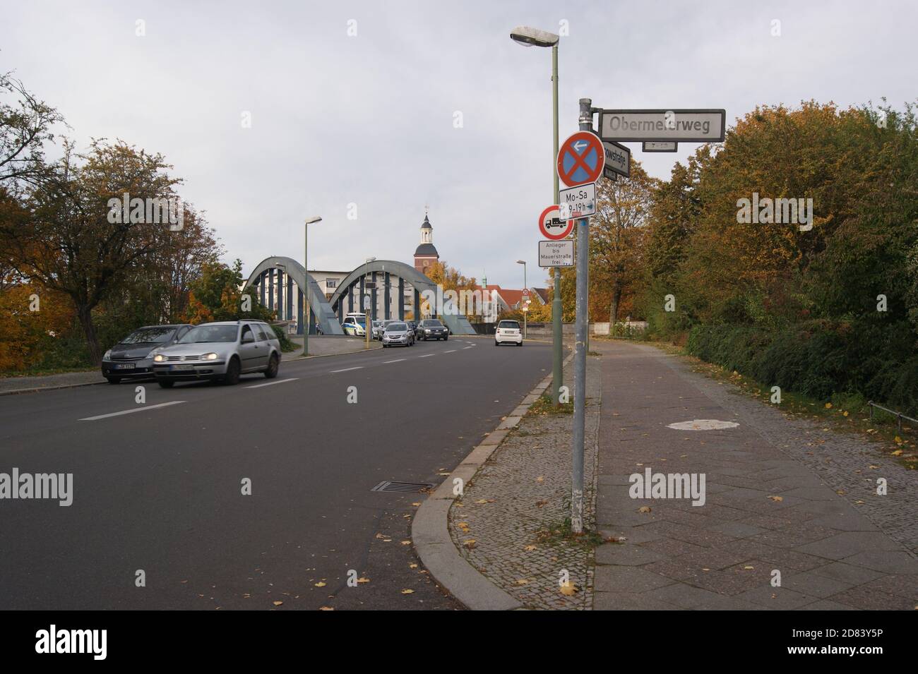 Blick auf die über die Havel führende Charlottenbrücke in Berlin-Spandau. Stock Photo