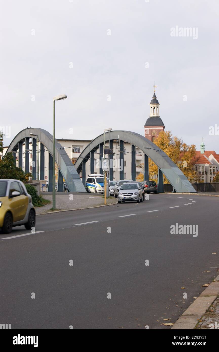 Blick auf die über die Havel führende Charlottenbrücke in Berlin-Spandau. Stock Photo