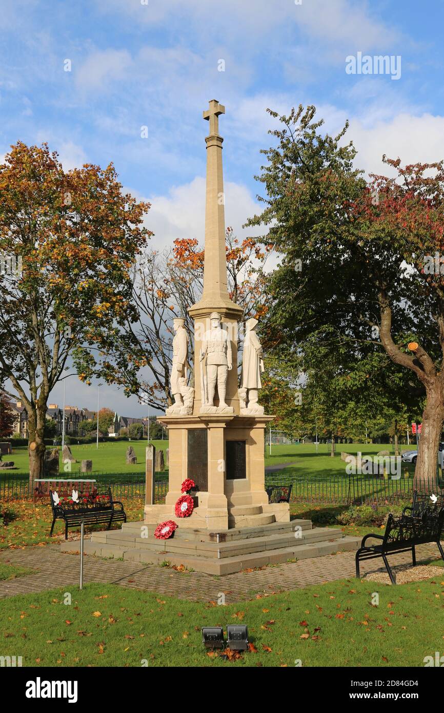 War Memorial, Groe Park, The Strand, Builth Wells, Brecknockshire, Powys, Wales, Great Britain, United Kingdom, UK, Europe Stock Photo