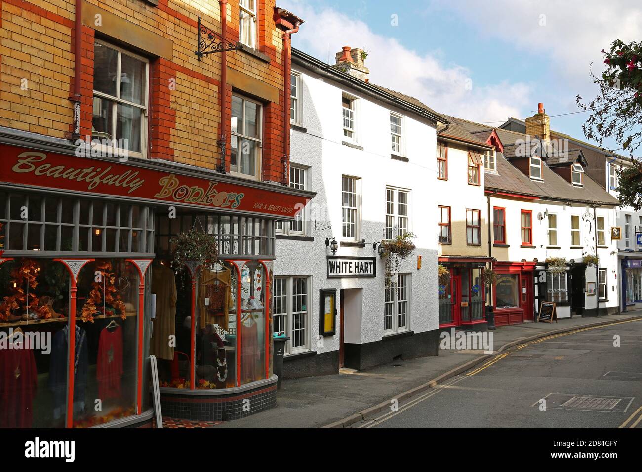 Beautifully Bonkers and White Hart, High Street, Builth Wells, Brecknockshire, Powys, Wales, Great Britain, United Kingdom, UK, Europe Stock Photo