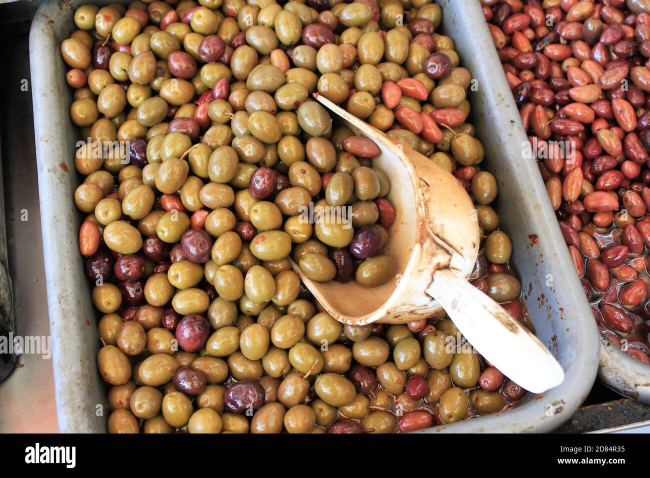 Stall with Amfissa olives at street market in Athens, Greece Stock Photo -  Alamy