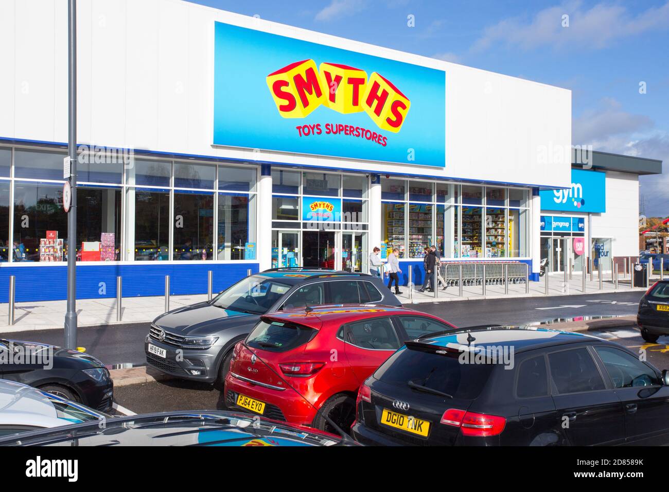Smyths toys store hi-res stock photography and images - Alamy