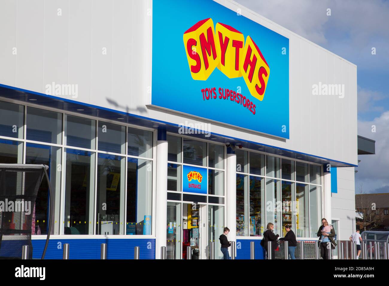Smyths toys store hi-res stock photography and images - Alamy