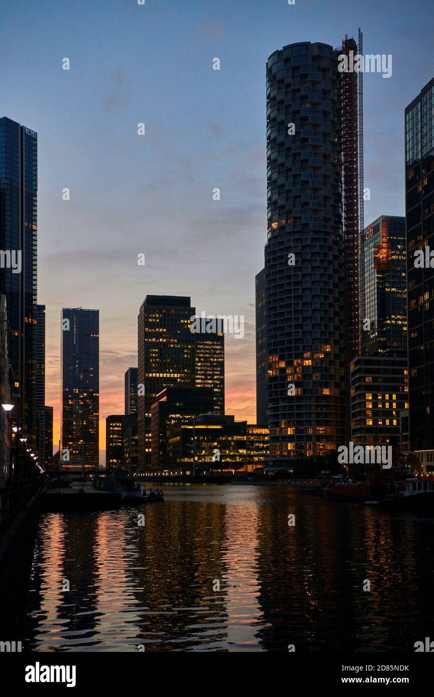 Office buildings and residential towers at dusk, Canary Wharf ...