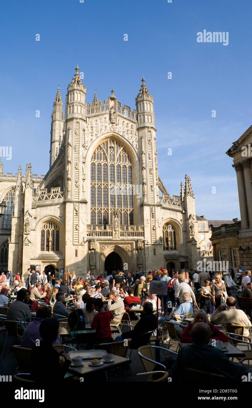 The west front of bath abbey hi-res stock photography and images - Alamy