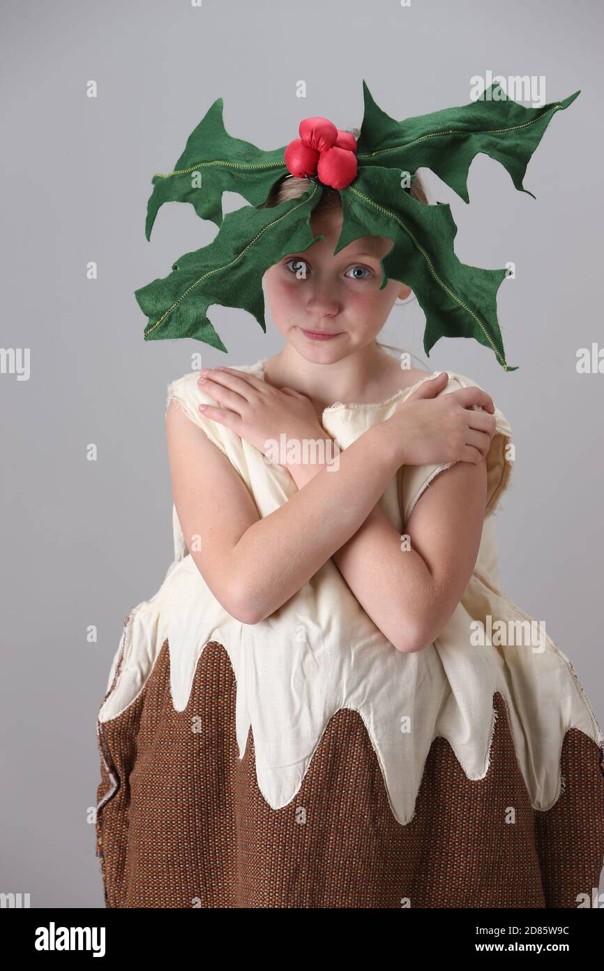 Christmas pudding costume hi-res stock photography and images - Alamy