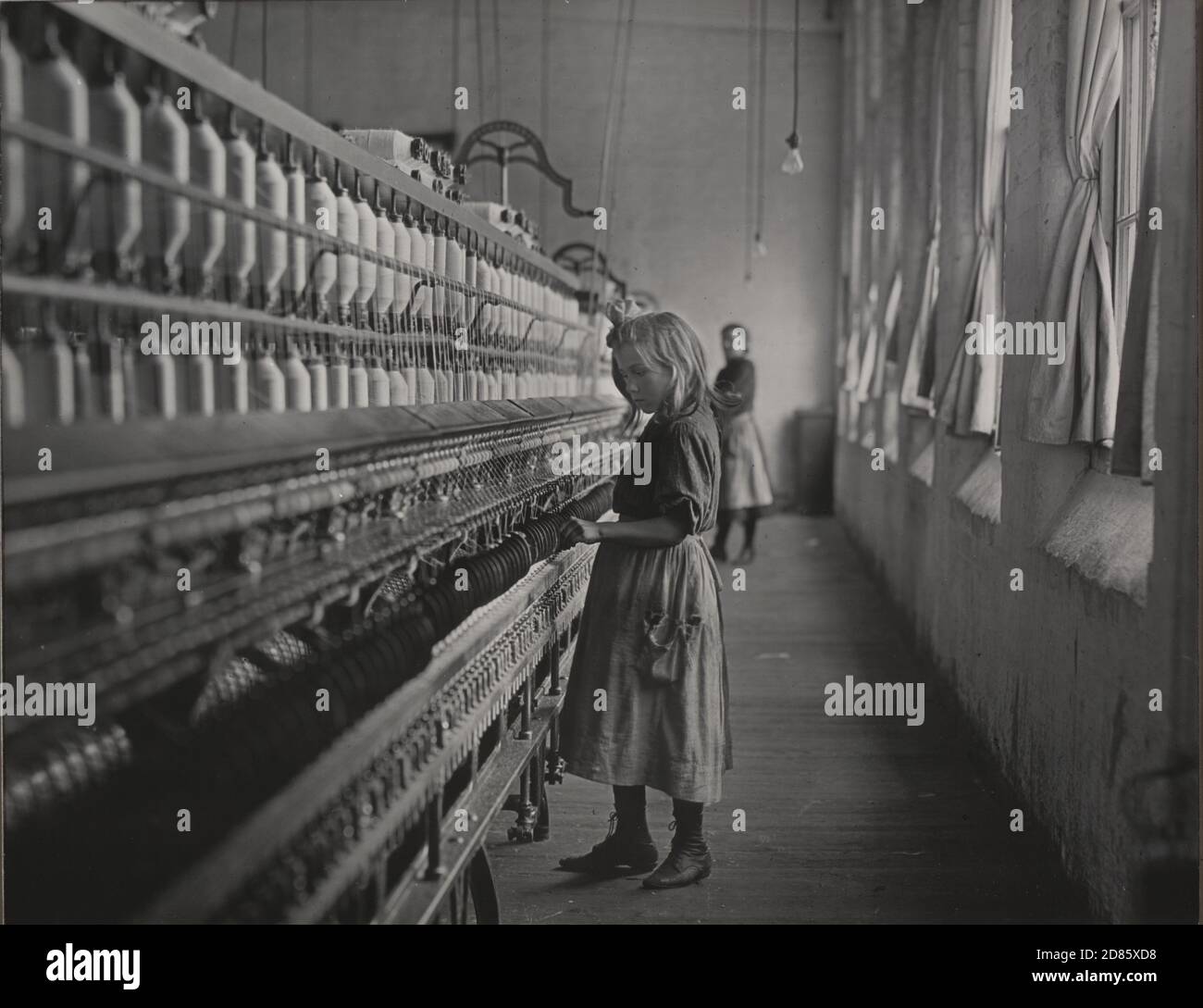 Vintage photo, Lewis W. Hine - Sadie Pfeifer, a Cotton Mill Spinner, Lancaster, South Carolina 1908 Stock Photo