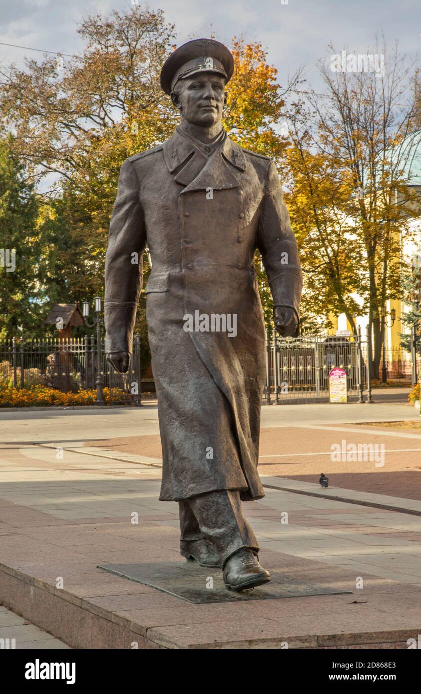 Monument to Yuri Gagarin in Bryansk. Russia Stock Photo - Alamy