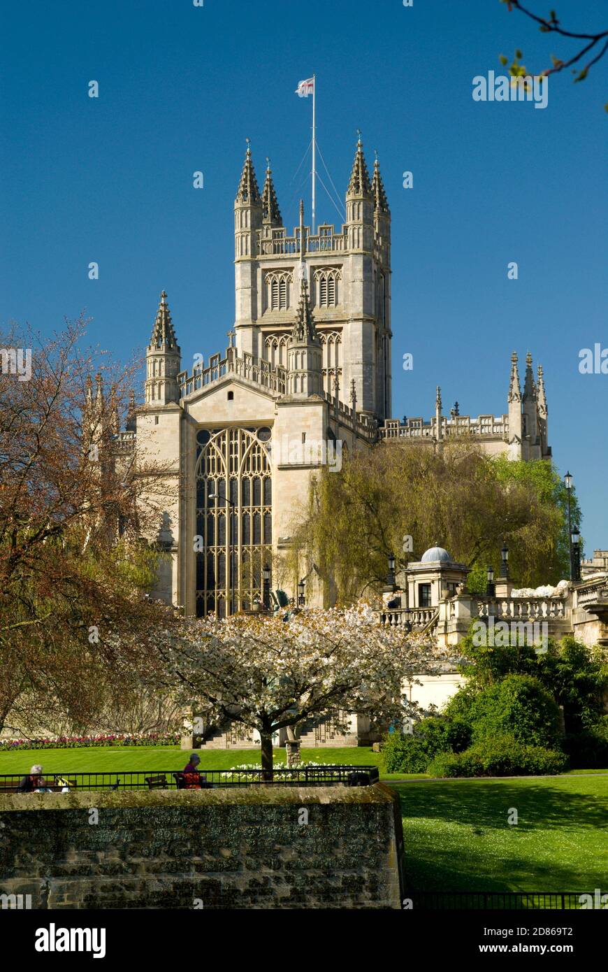 Bath Abbey and the Parade Gardens, Bath, Somerset, England, UK Stock ...