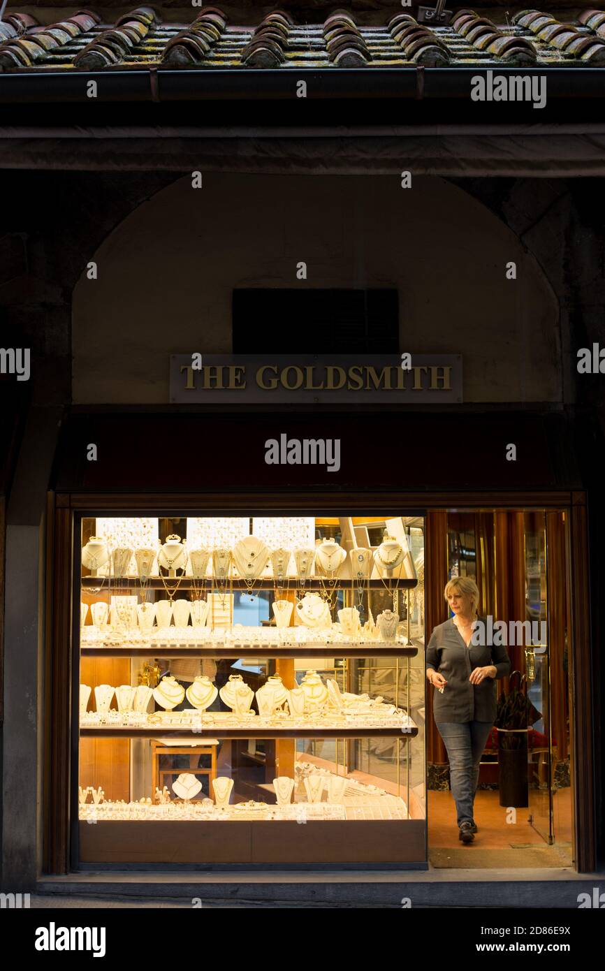 Jewellery shop ponte vecchio florence hires stock photography and