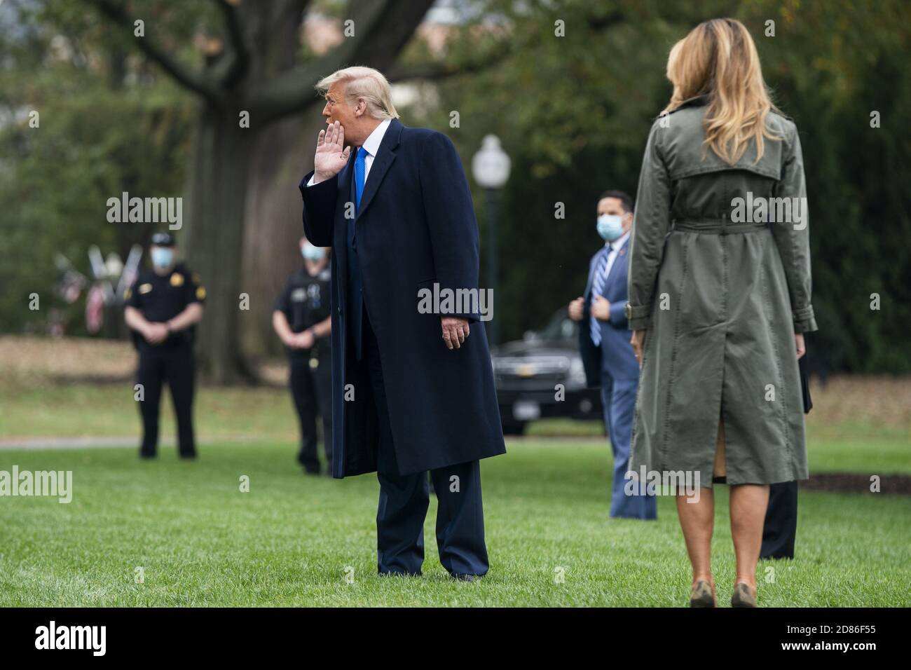 Washington, United States. 27th Oct, 2020. President Donald Trump and first lady Melania Trump depart the White House for the last week of campaigning, on Tuesday, October 27, 2020 in Washington, DC. The national election is on November 3rd. Photo by Jim Lo Scalzo Credit: UPI/Alamy Live News Stock Photo