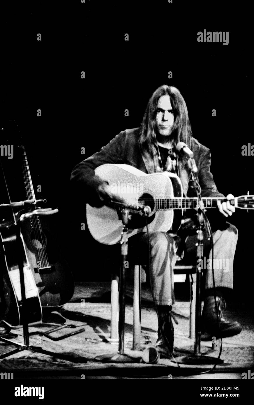 Neil Young 1971 Journey Through The Past Solo Tour Neil Young, Royal(02)