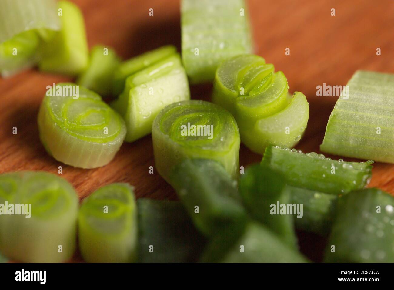 vitamins minerals, onions scallions, shallots, scallions, chives