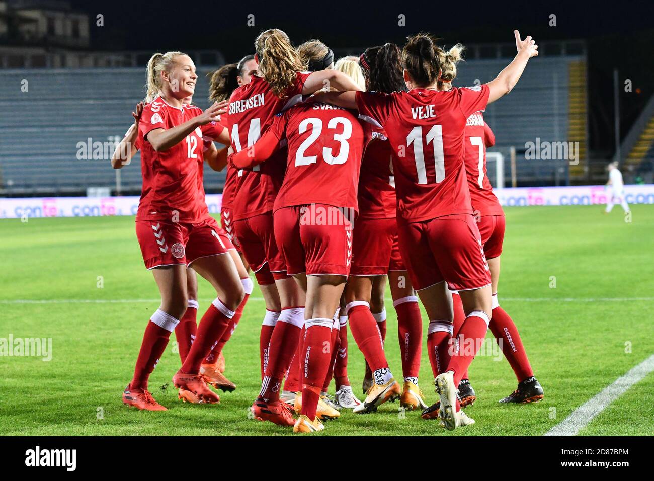 Carlo Castellani Stadium, empoli, Italy, 27 Oct 2020, Denmark players celebrate the goal during Euro 2022 Qualifiers - Italy Women vs Denmark, Italian Soccer Team - Credit: LM/Lisa Guglielmi/Alamy Live News Stock Photo