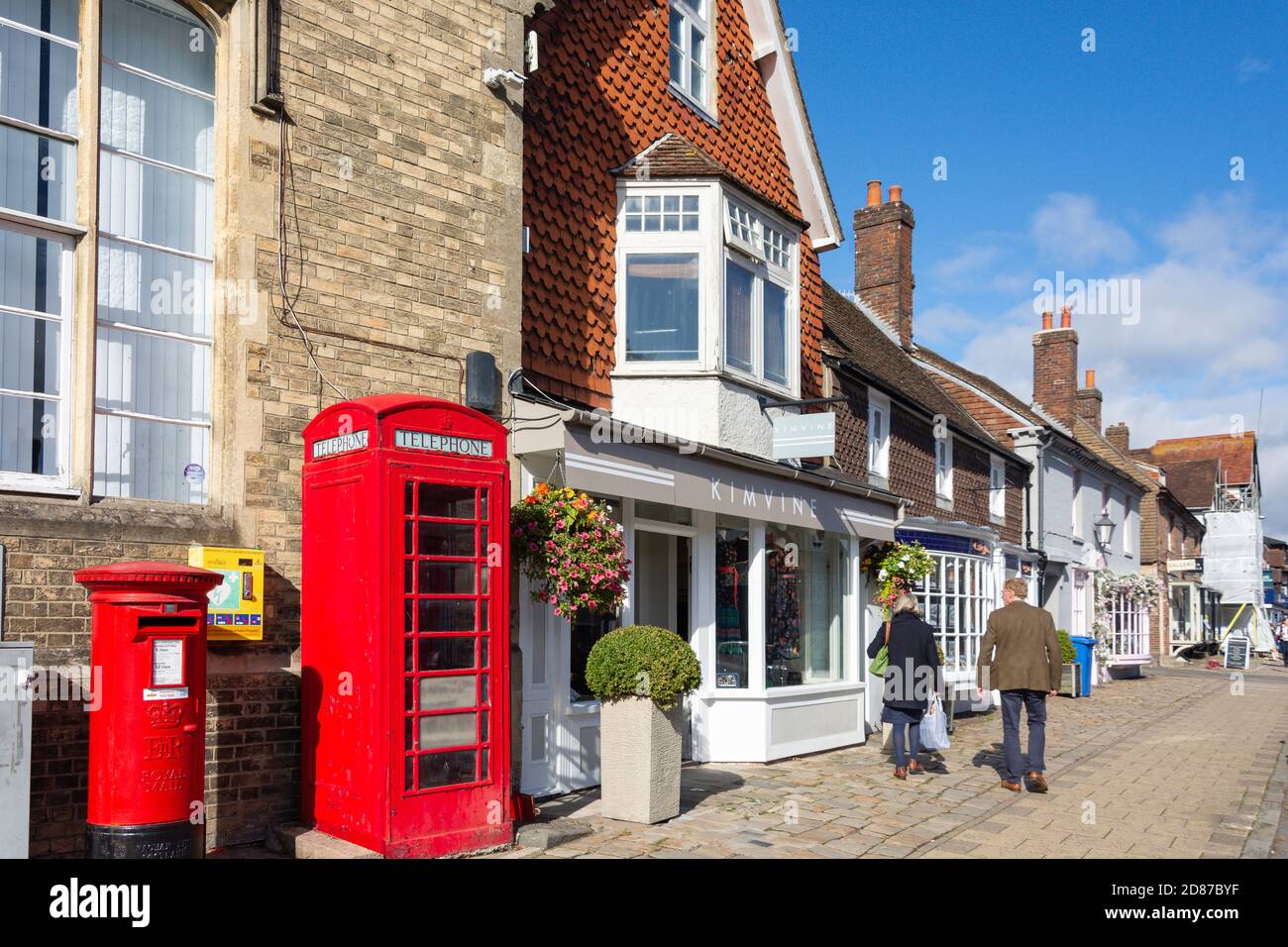 Shops and boutiques, High Street, Marlborough, Wiltshire, England, United Kingdom Stock Photo