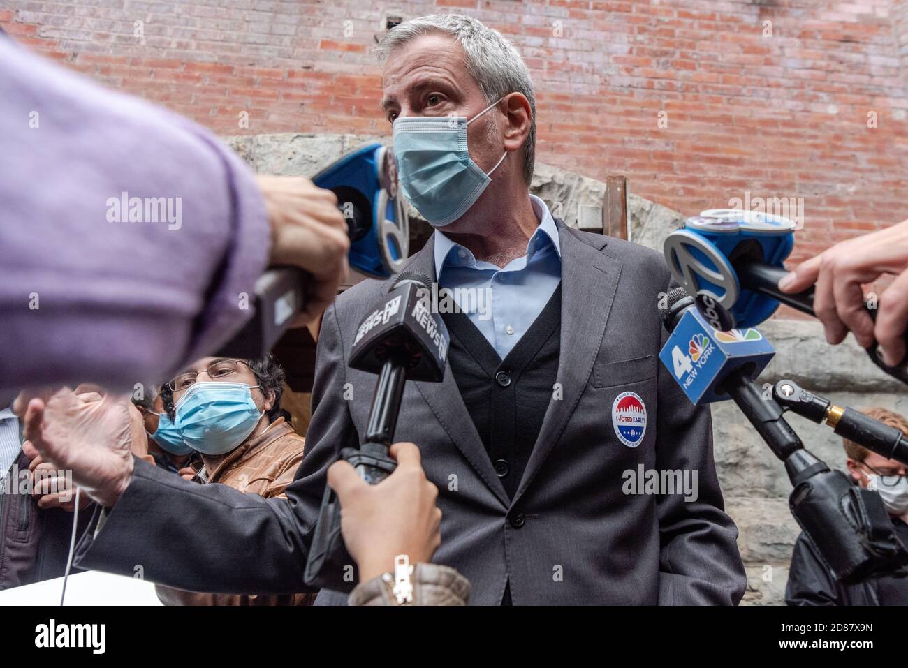Early voting ymca armory hires stock photography and images Alamy