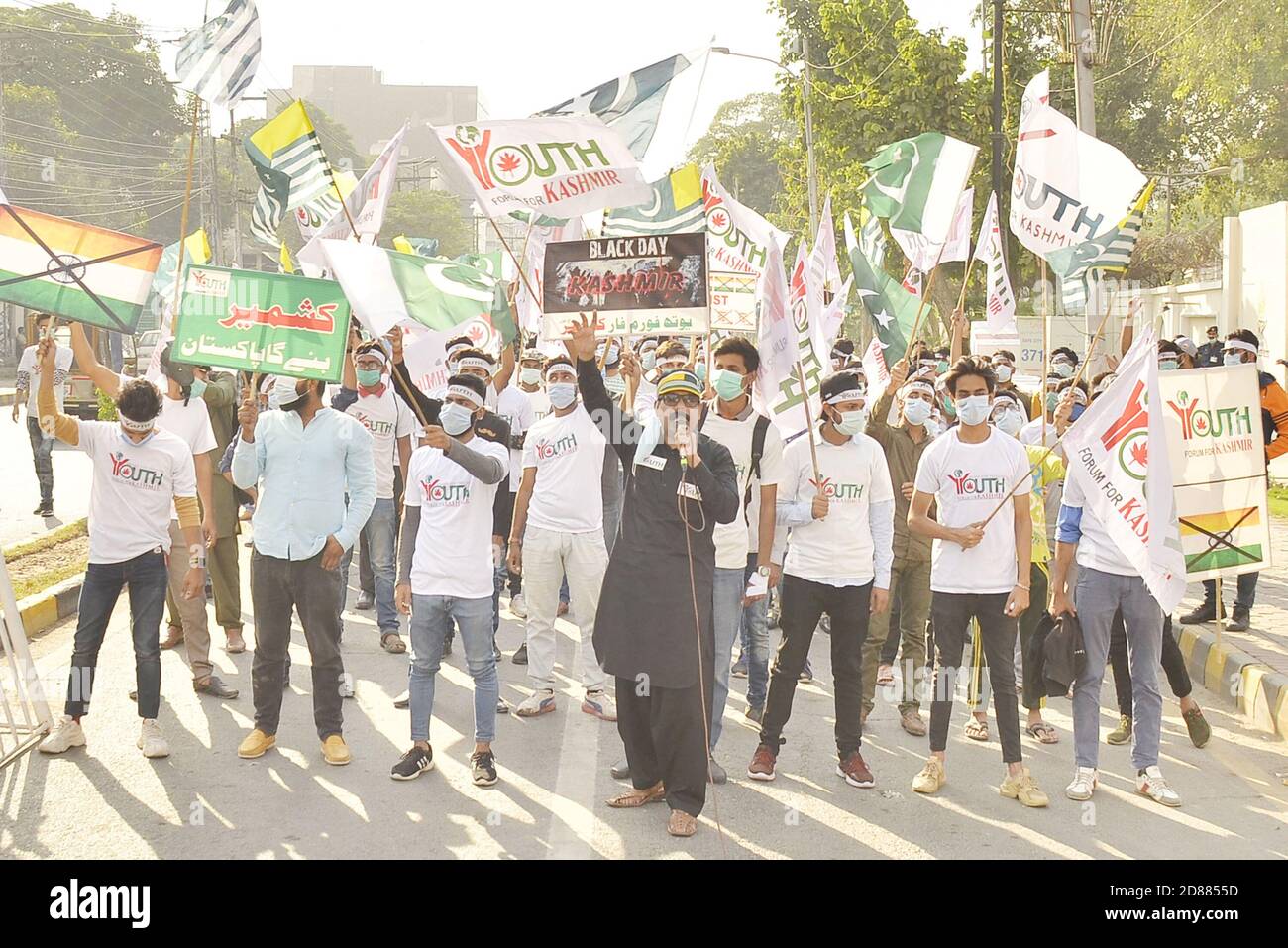 Lahore Pakistan 25th Oct Pakistani Members Of Youth Forum For Kashmir Are Holding Demonstration Rally To Express Solidarity With Kashmiri People And Condemn Brutality Of Indian Army In Kashmir On The Lahore Pakistan 25th Oct Pakistani Members Of Youth Forum For Kashmir Are Holding Demonstration Rally To Express Solidarity With Kashmiri People And Condemn Brutality Of Indian Army In Kashmir On The
