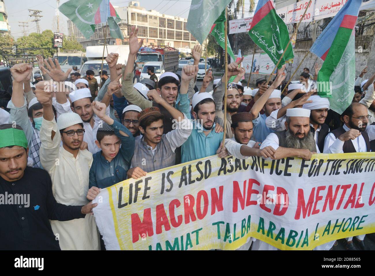 Lahore, Pakistan. 27th Oct 2020. Pakistani Activists Of Jamiat Talba ...